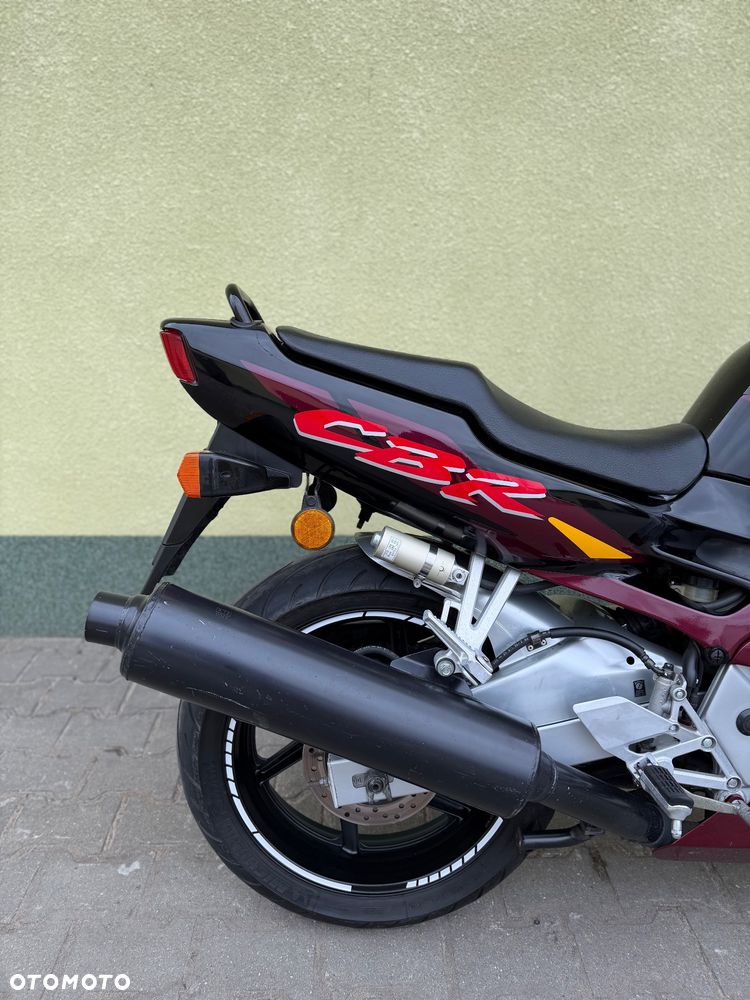 Honda CBR - 9
