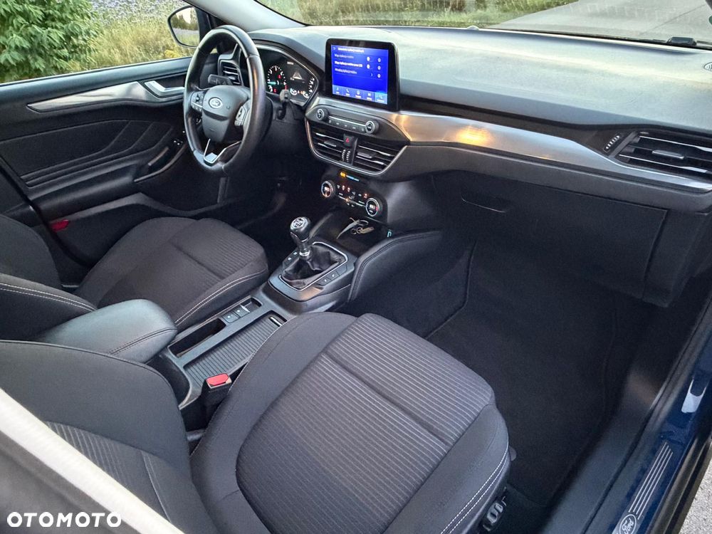 Ford Focus 1.5 EcoBlue STart-Stopp-System TITANIUM X - 32