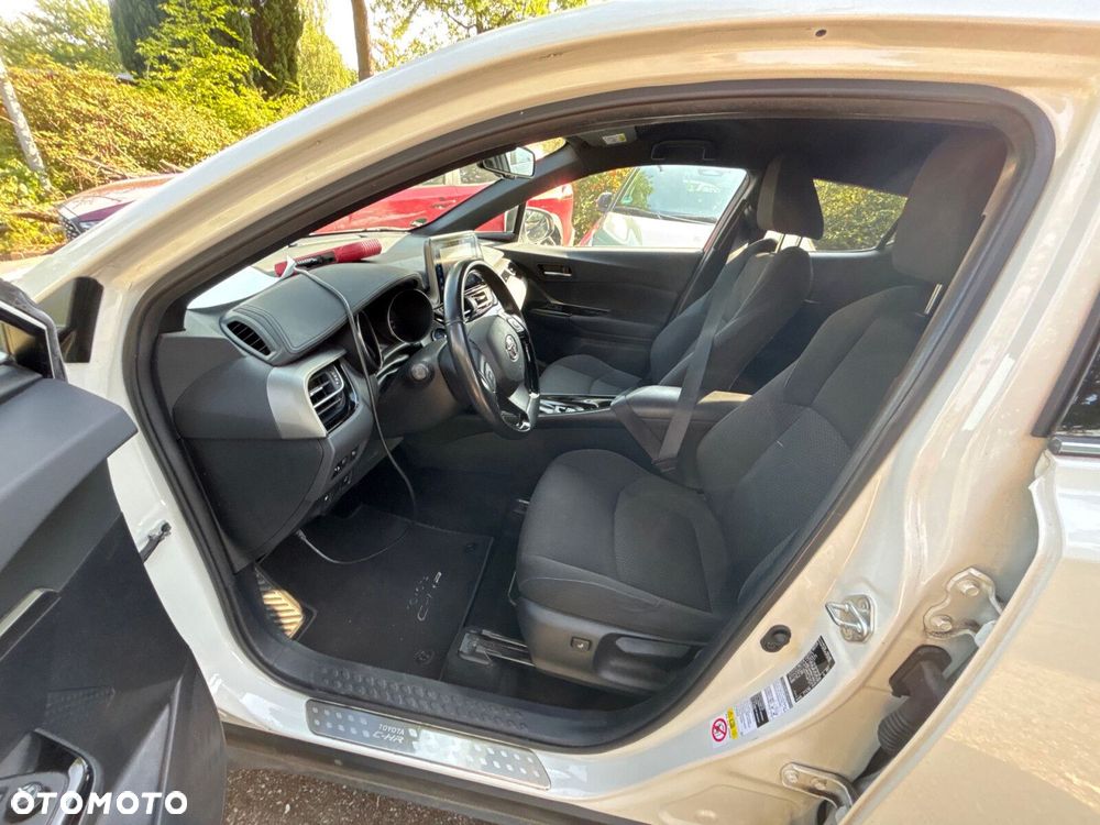 Toyota C-HR - 30
