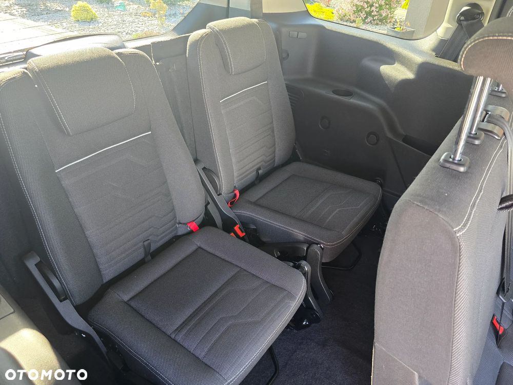 Ford Tourneo Connect Gr 1.5 TDCi Titanium - 12