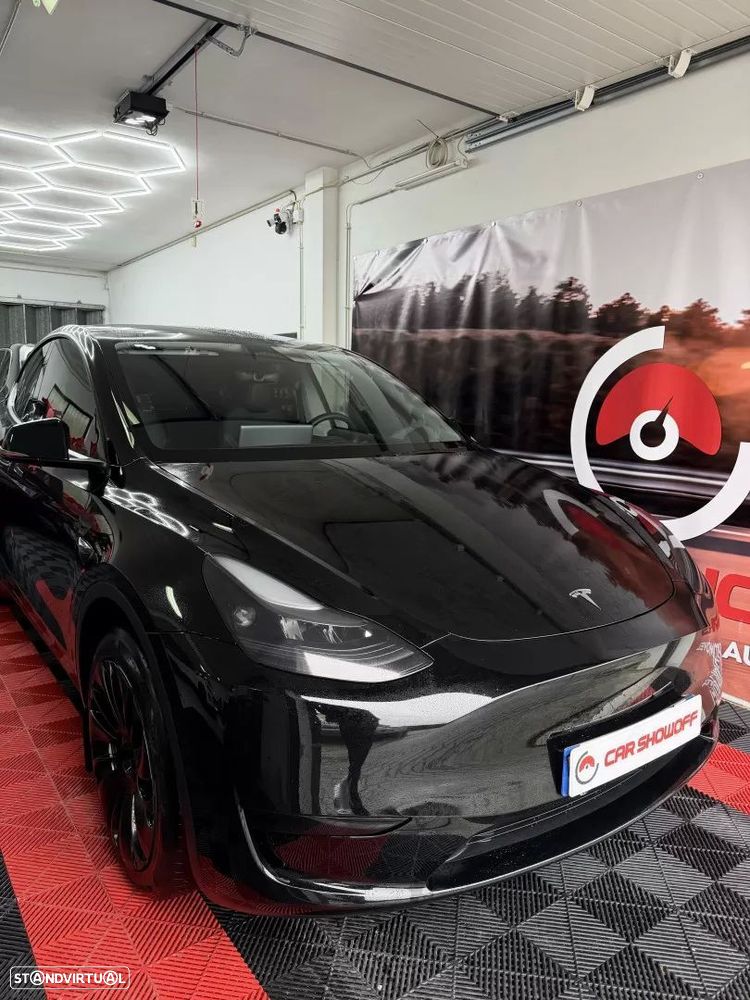 Tesla Model Y Standard - 3