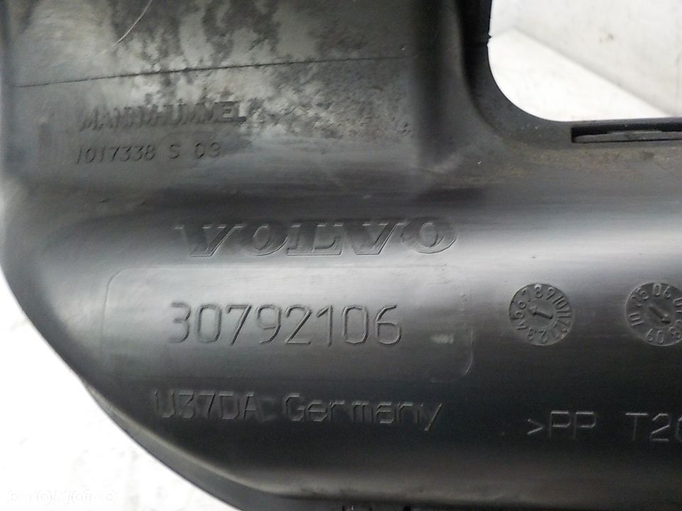 VOLVO C30 RURA DOLOT POWIETRZA 30792106 - 3