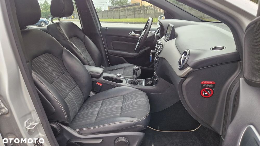 Mercedes-Benz Klasa B 200 CDI (BlueEFFICIENCY) - 12
