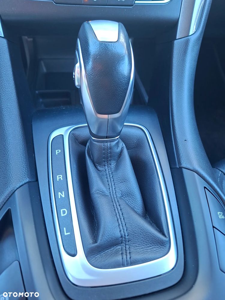 Ford Mondeo - 33