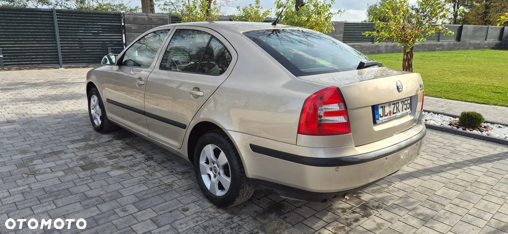 Skoda Octavia 1.6 Active - 3