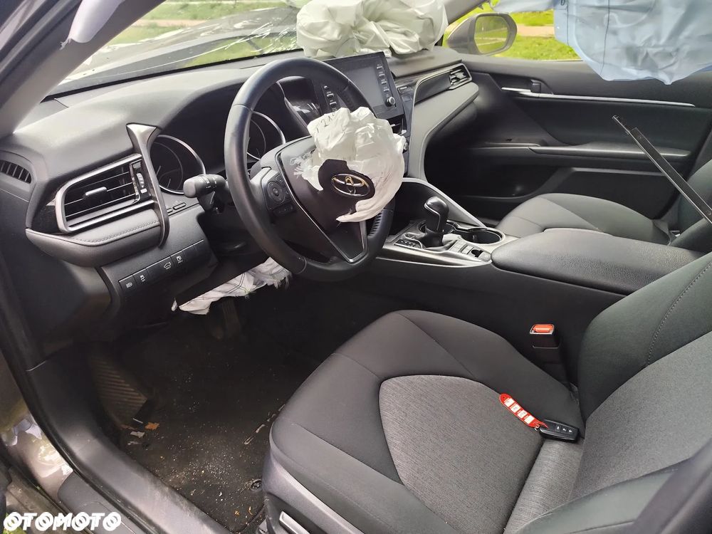 Toyota Camry 2.5 Hybrid Comfort CVT - 13