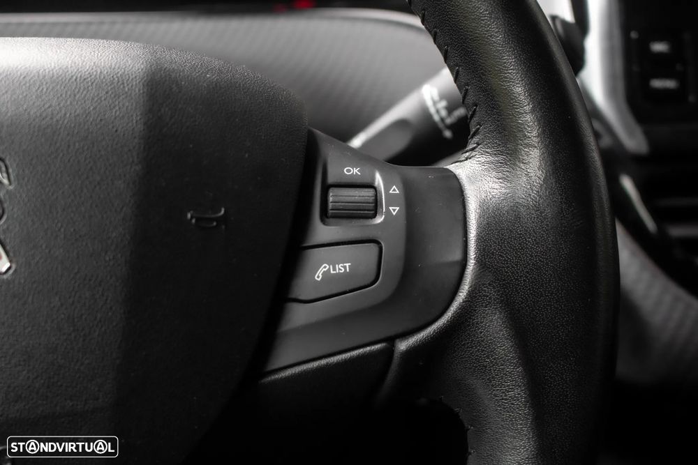 Peugeot 208 1.6 BlueHDi Active - 13