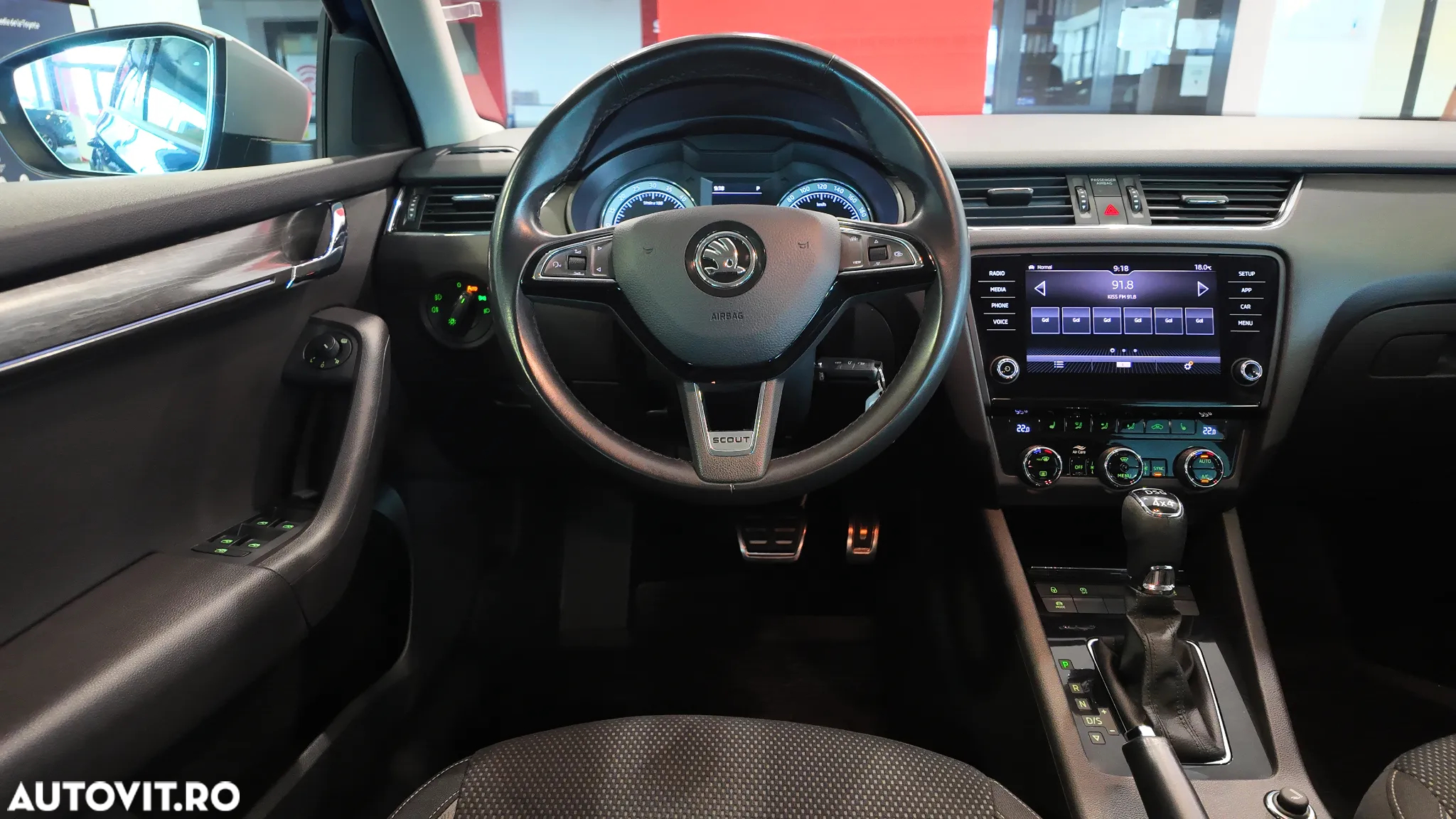 Skoda Octavia Combi Diesel 2.0 TDI 4X4 DSG Scout - 15