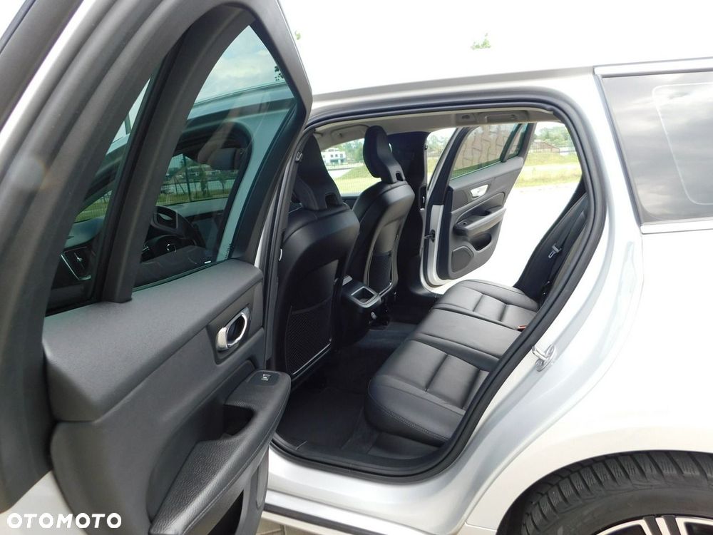 Volvo V60 - 13