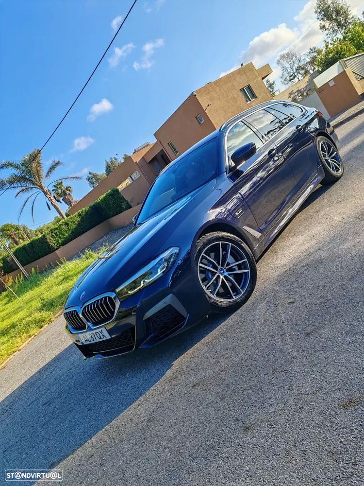 BMW 530 e Pack Desportivo M - 8