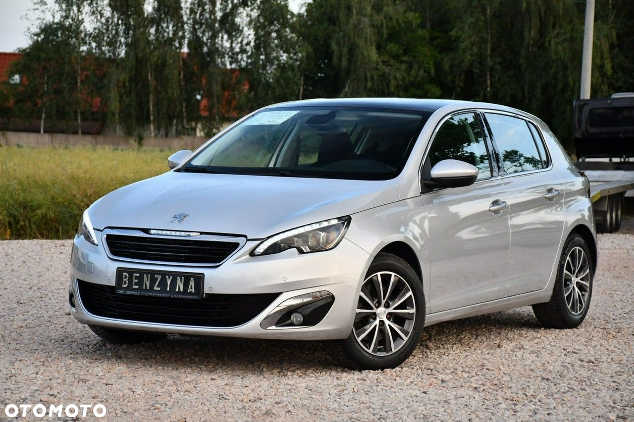 Peugeot 308 - 8