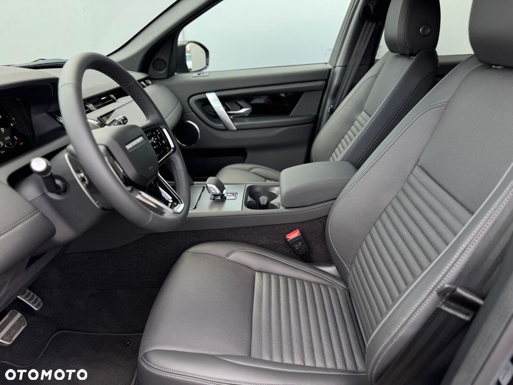 Land Rover Discovery Sport - 12