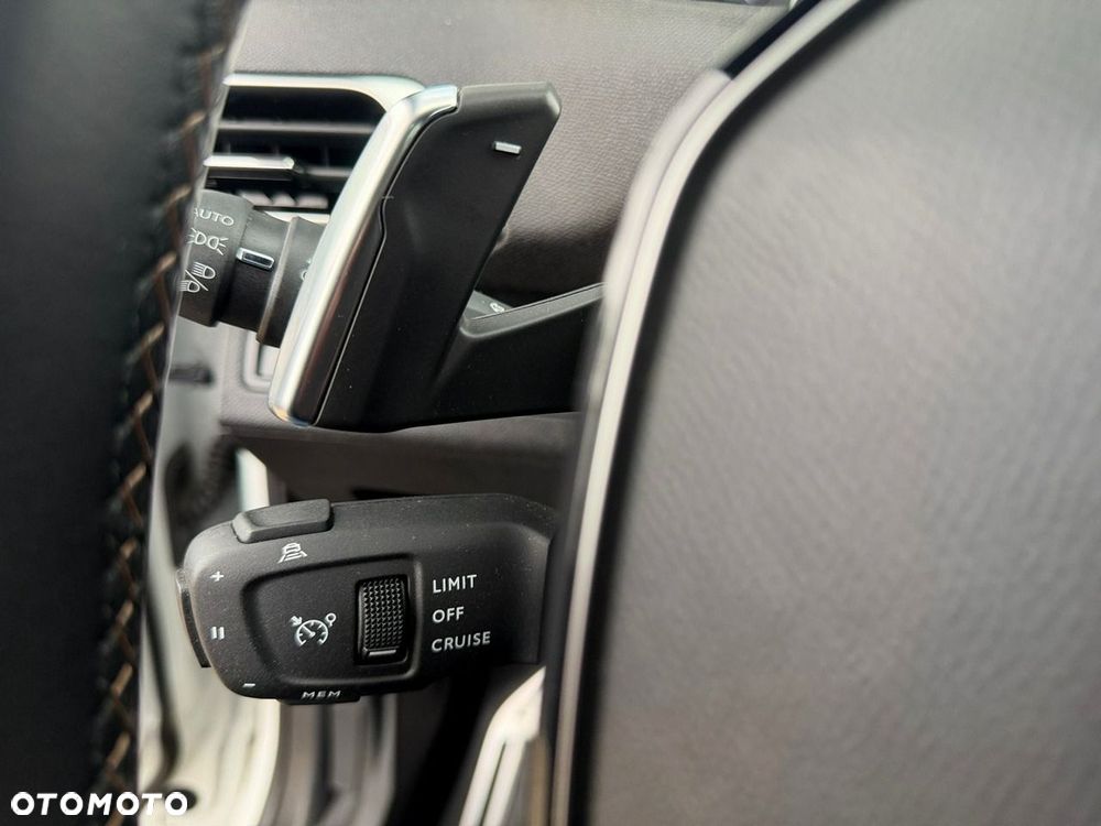Peugeot 5008 - 29