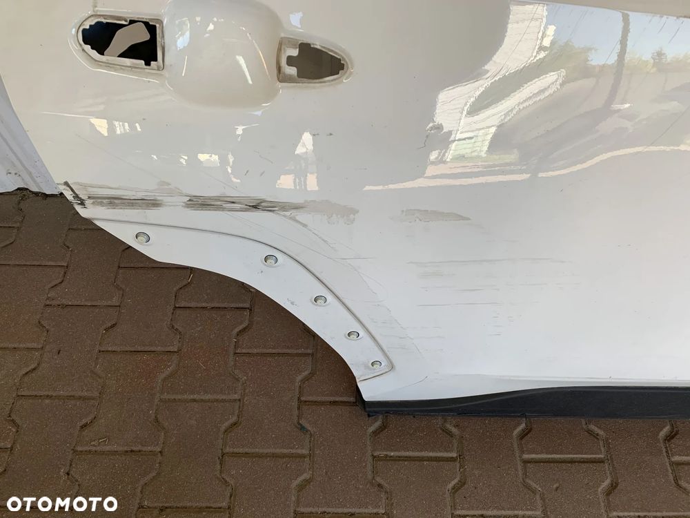 TOYOTA RAV4 V 5 2019- DRZWI PRAWE TYLNE TYŁ LISTWA NAKŁADKA - 6