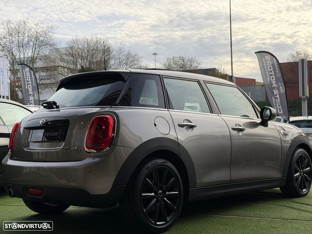 MINI 5 Portas Cooper D Auto - 3
