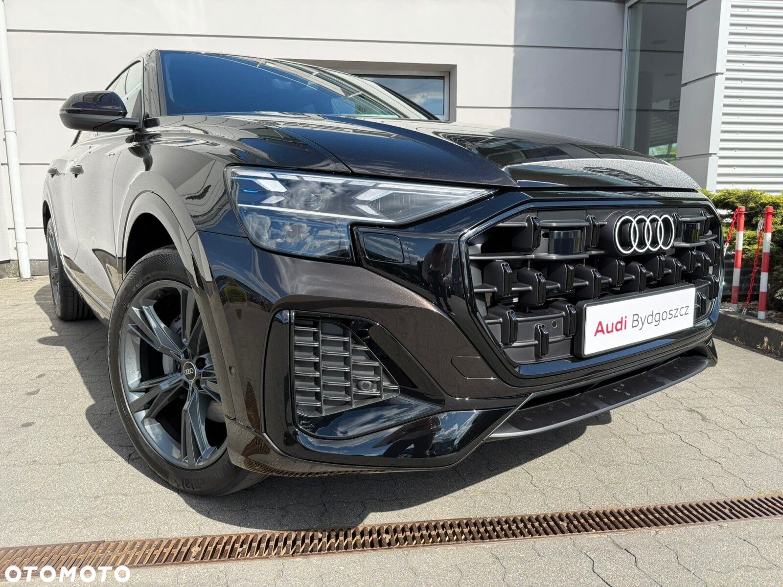 Audi Q8 - 9