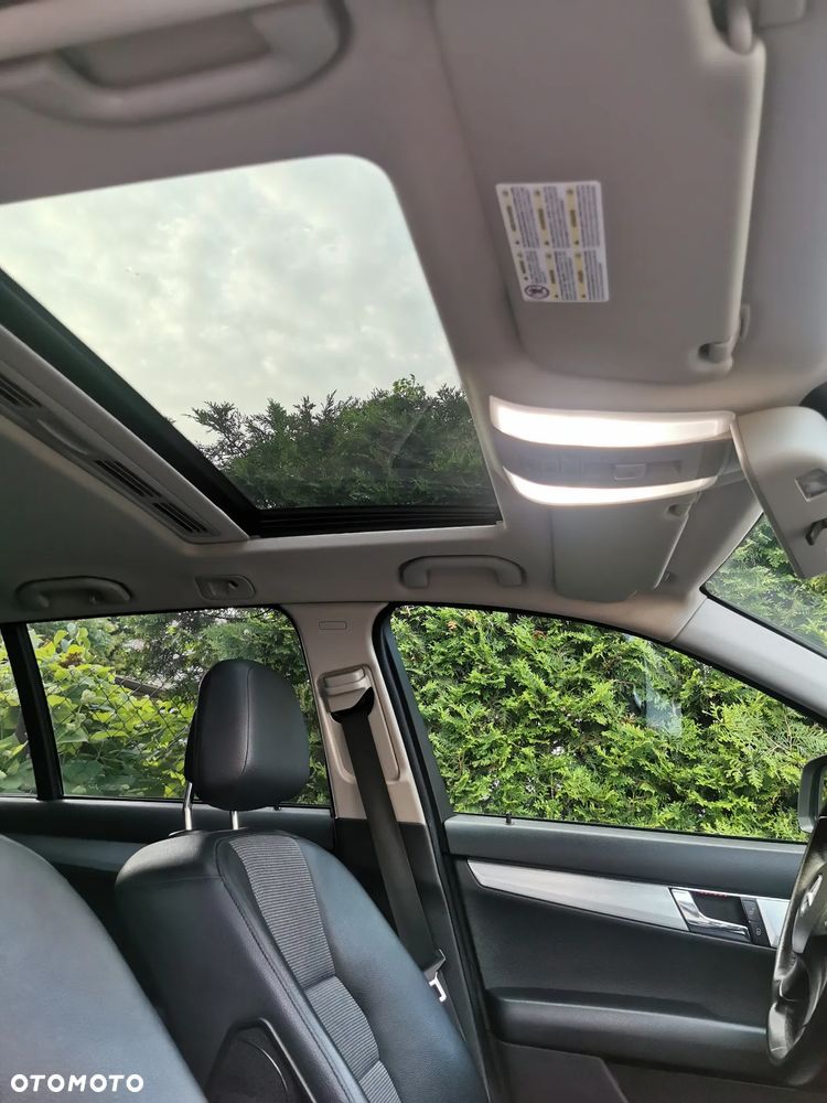 Mercedes-Benz Klasa C 320 CDI DPF 7G-TRONIC Avantgarde - 12