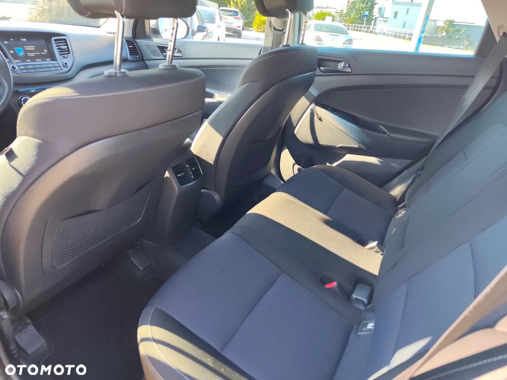 Hyundai Tucson blue 1.7 CRDi 2WD Passion Plus - 9