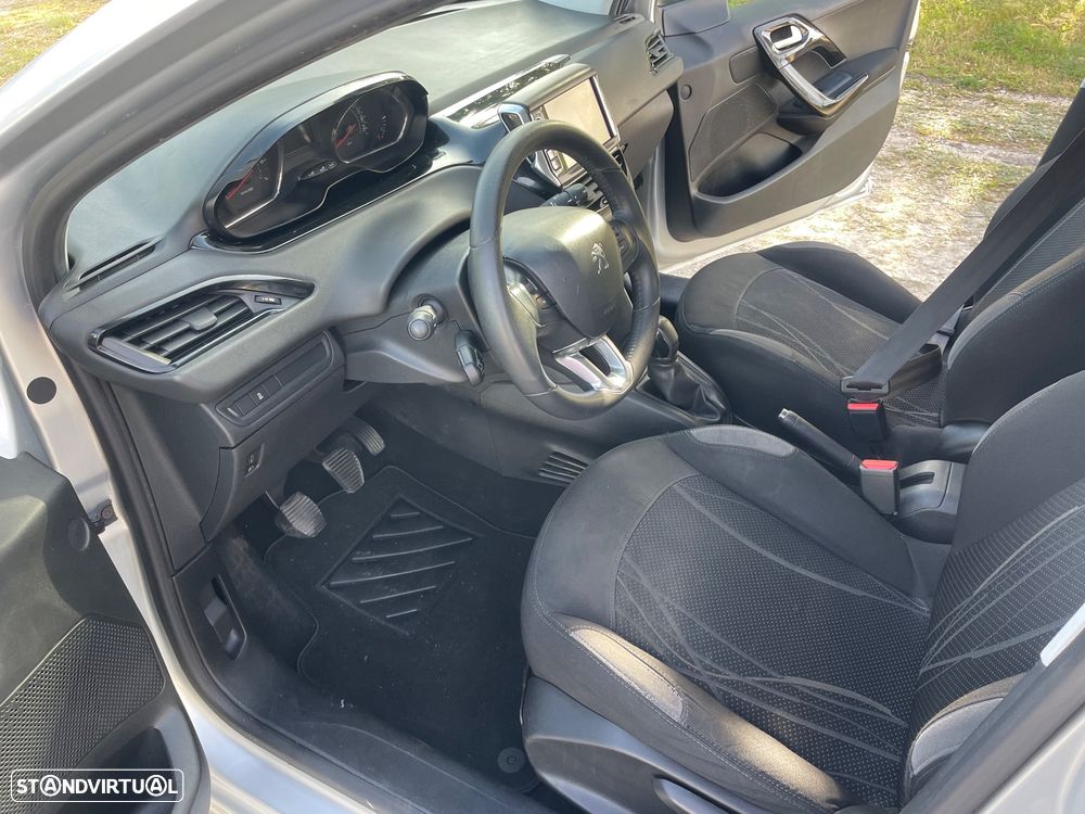 Peugeot 208 1.2 VTi Active - 27