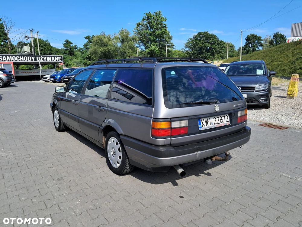 Volkswagen Passat 1.8 CL - 3
