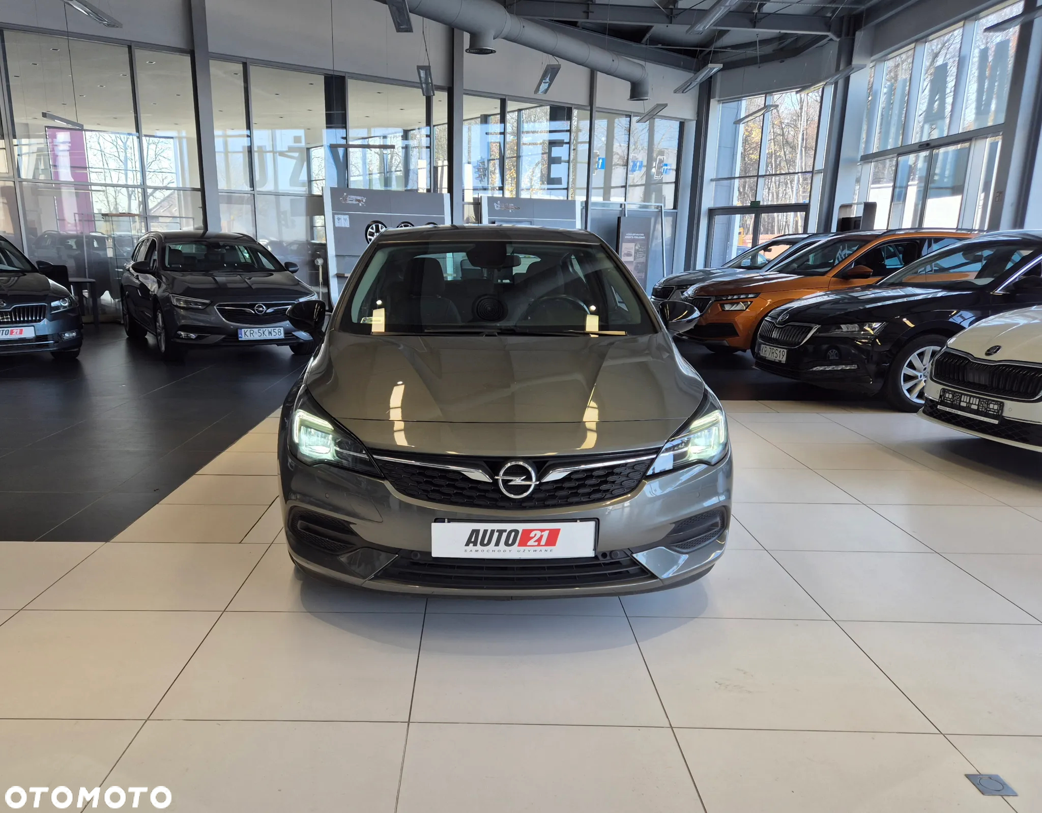 Opel Astra V 1.2 T Elegance S&S - 2