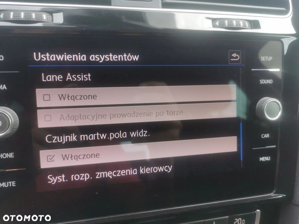 Volkswagen Golf 1.0 TSI IQ Drive - 26