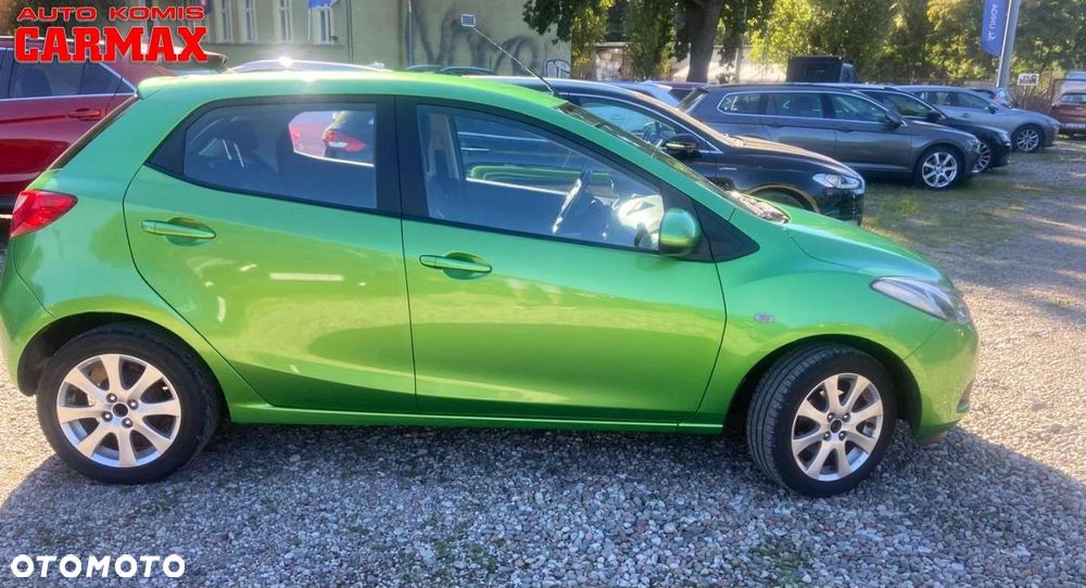 Mazda 2 - 8