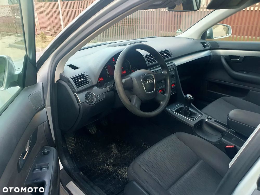 Audi A4 Avant 1.6 - 6