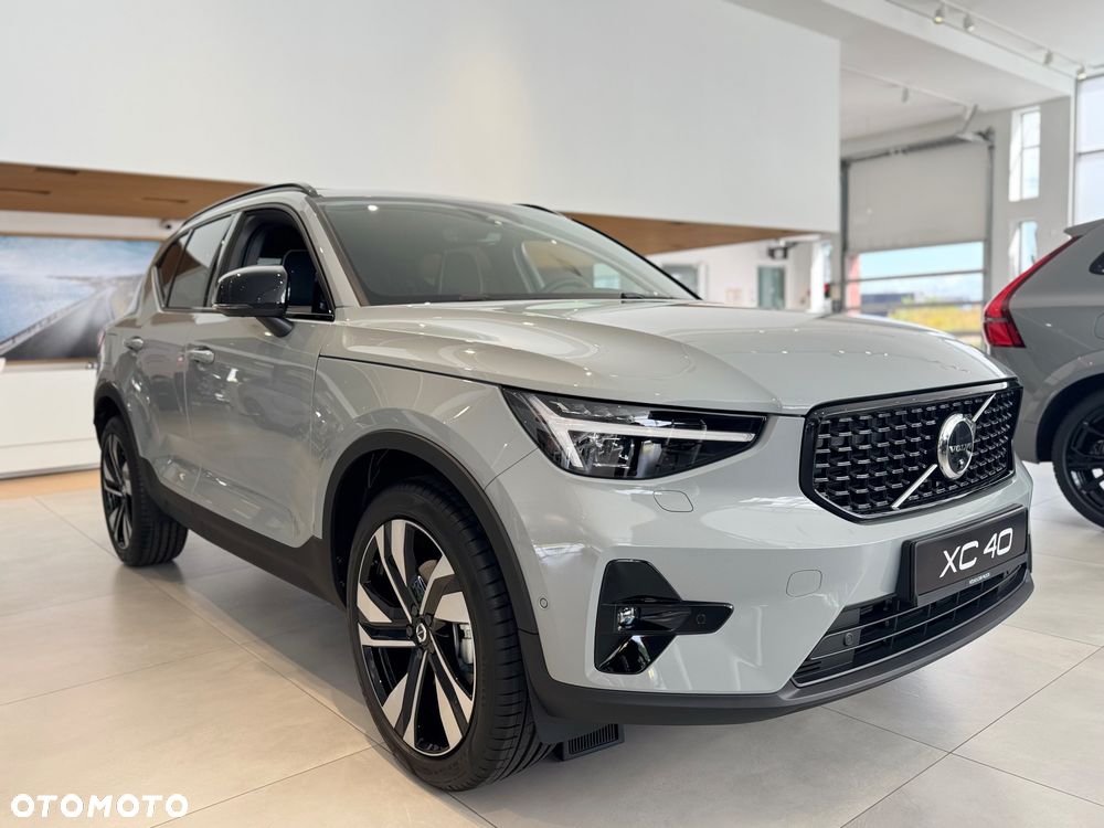 Volvo XC 40 B4 Ultra Dark - 3