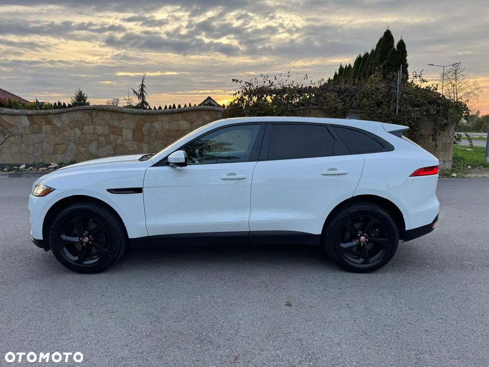 Jaguar F-Pace 30t AWD Prestige - 11