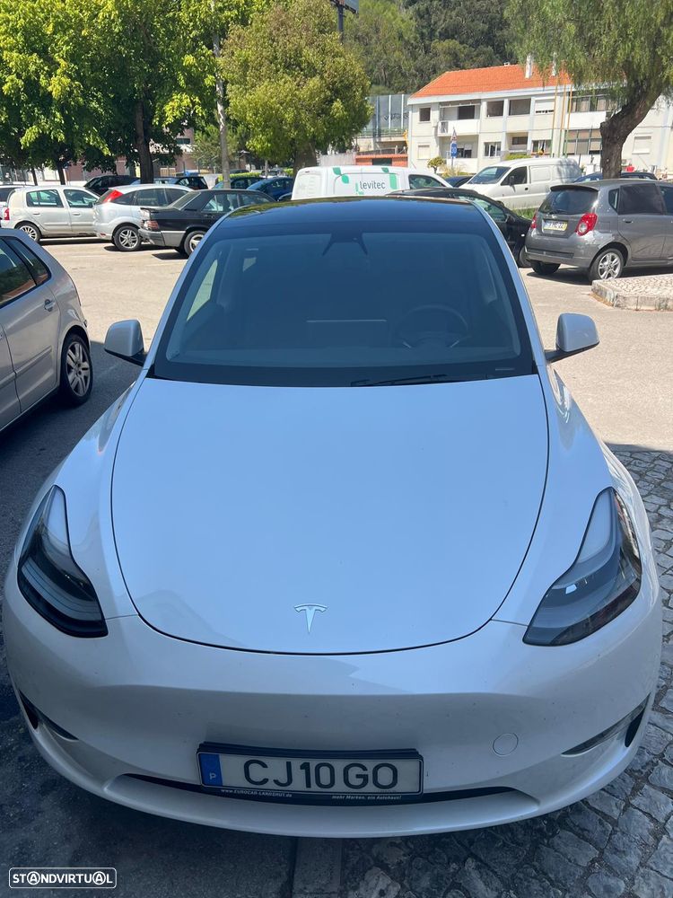 Tesla Model Y Long Range Dual Motor AWD - 3
