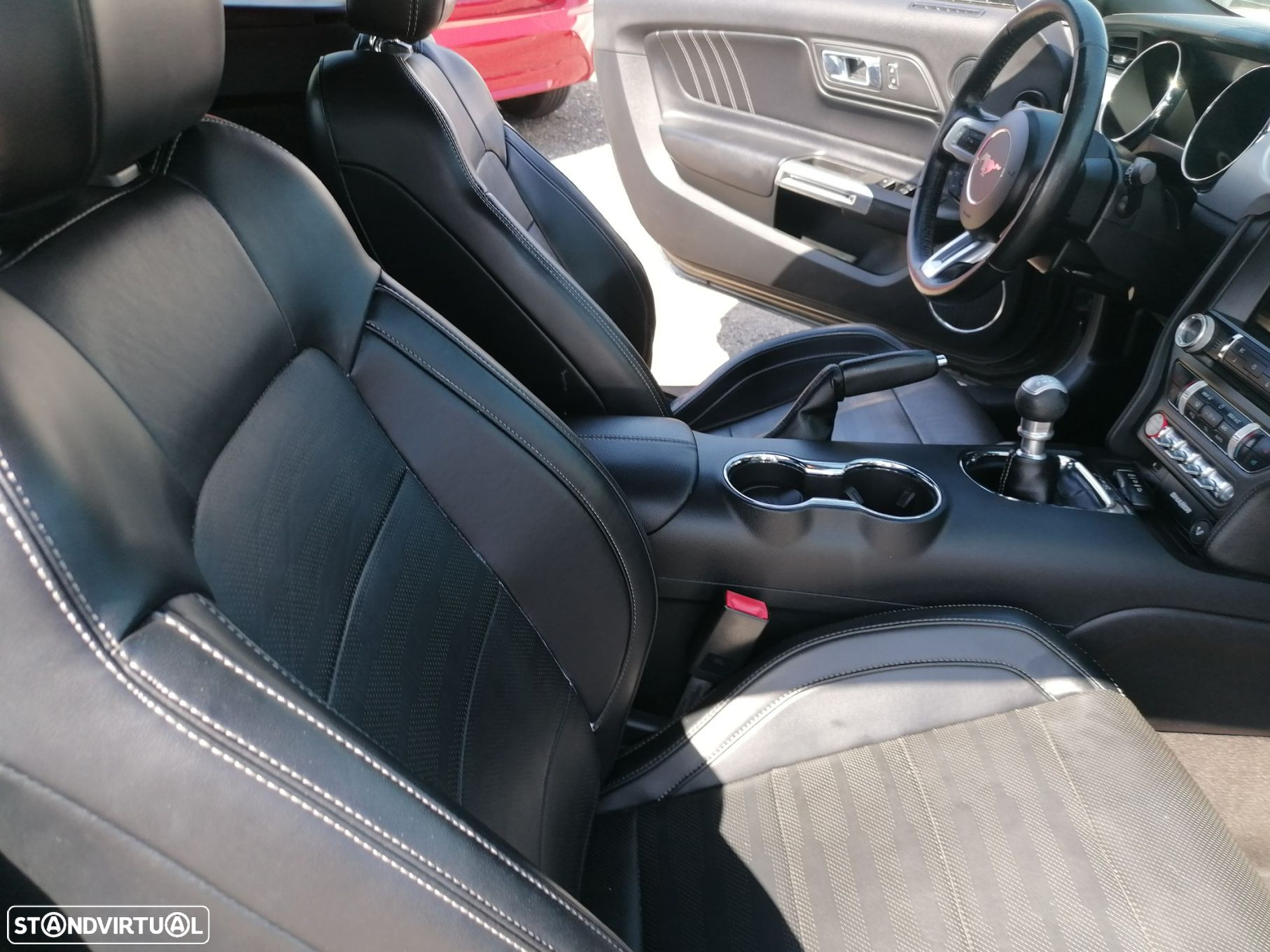 Ford Mustang Cabrio 2.3 Eco Boost - 23