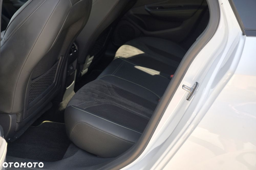 Peugeot 308 1.2 PureTech GT S&S EAT8 - 23
