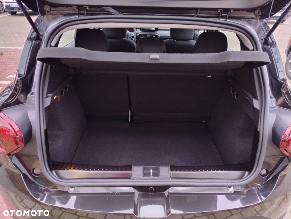 Dacia Sandero - 8