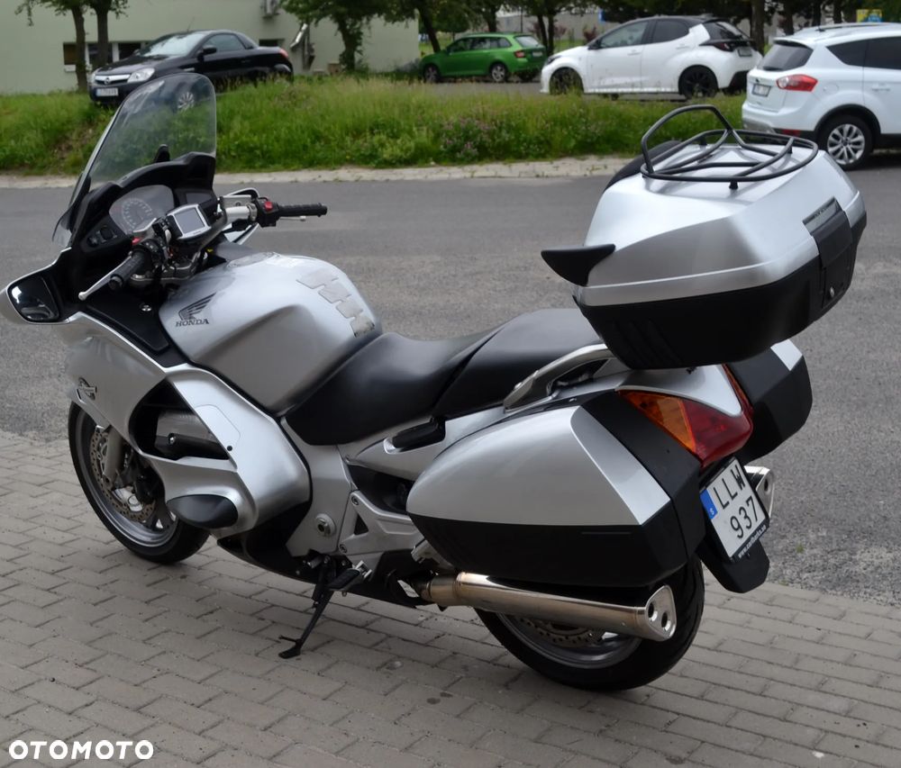 Honda ST - 3