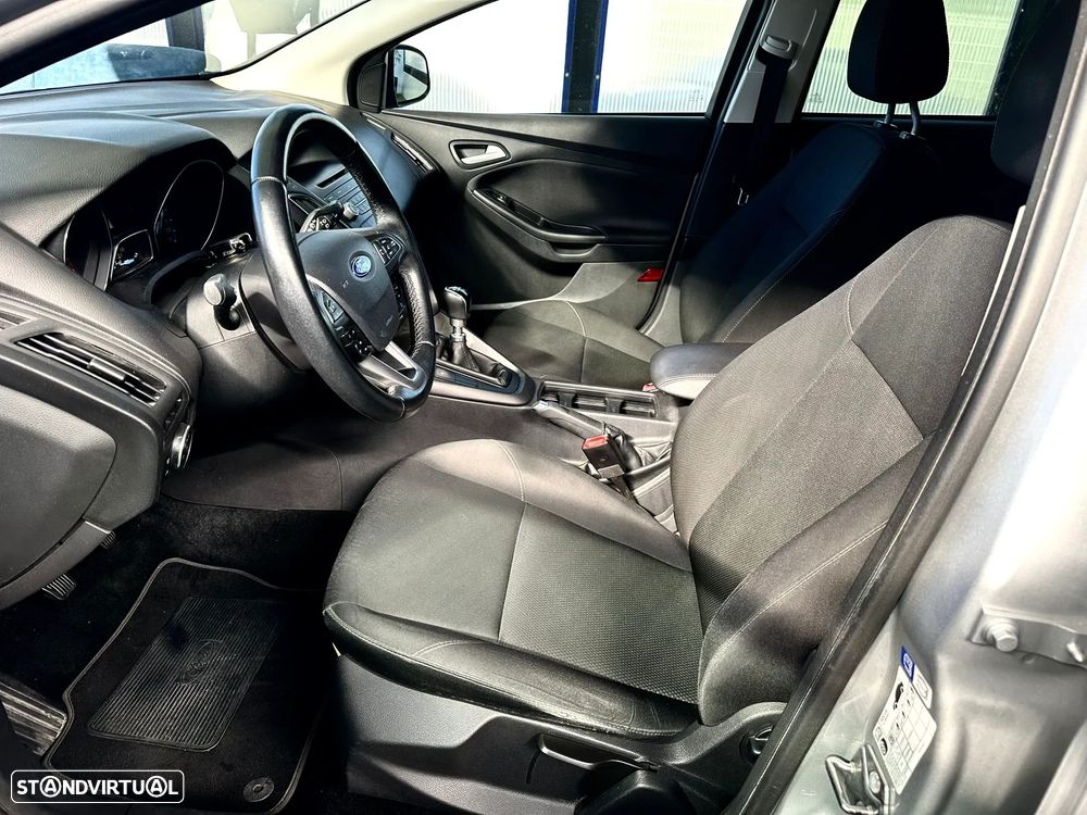Ford Focus SW 1.0 SCTi Titanium - 13