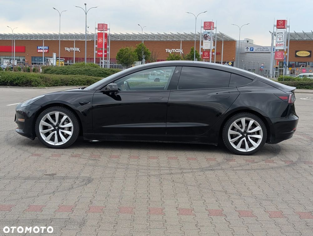 Tesla Model 3 - 6