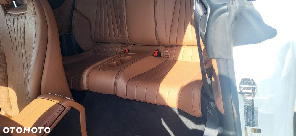 Mercedes-Benz Klasa E 450 4Matic Coupe 9G-TRONIC AMG Line - 11
