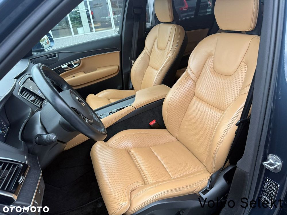 Volvo XC 90 - 12