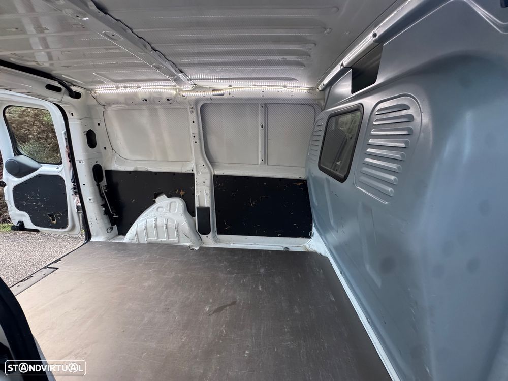 Peugeot EXPERT 2.0 HDI NAVI - 15