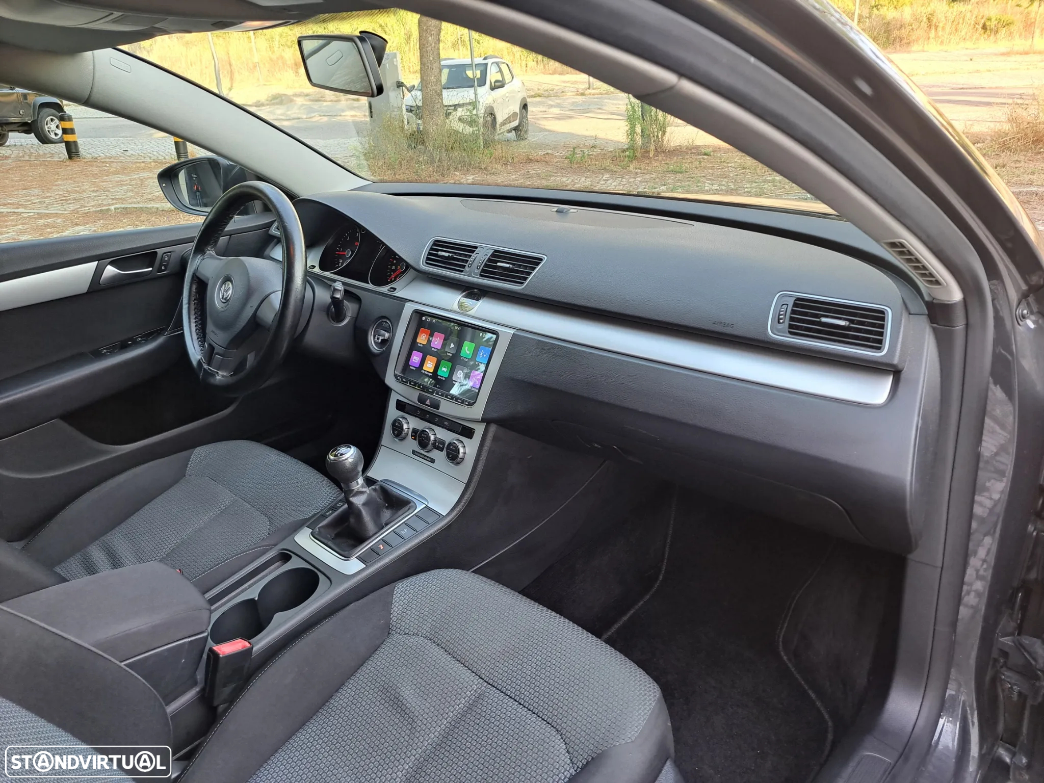 VW Passat Variant 1.6 TDI BlueMotion - 24