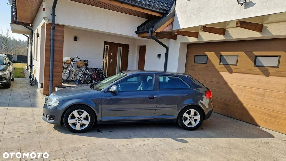 Audi A3 3-drzwiowe 1.6 TDI Attraction - 7
