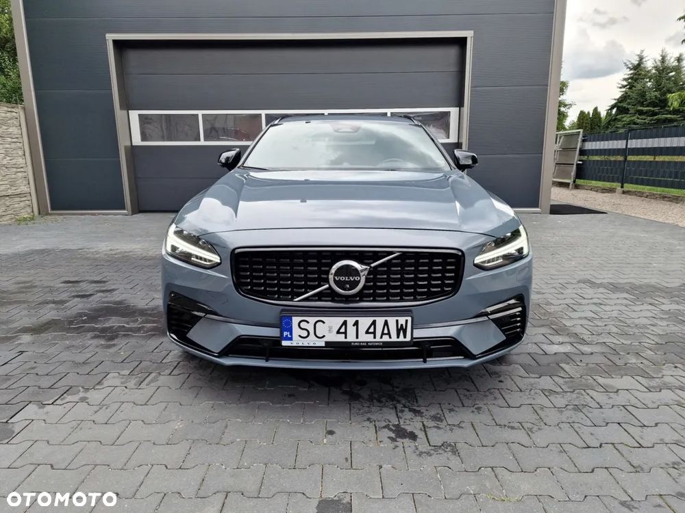 Volvo V90 T8 AWD Plug-In Hybrid R-Design - 4
