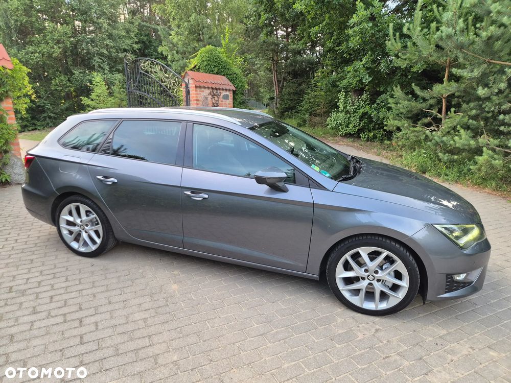 Seat Leon 2.0 TDI DPF DSG FR - 17