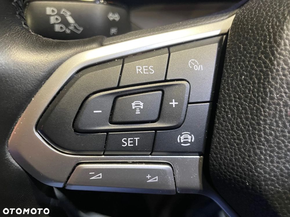 Volkswagen Golf 2.0 TDI Life - 15
