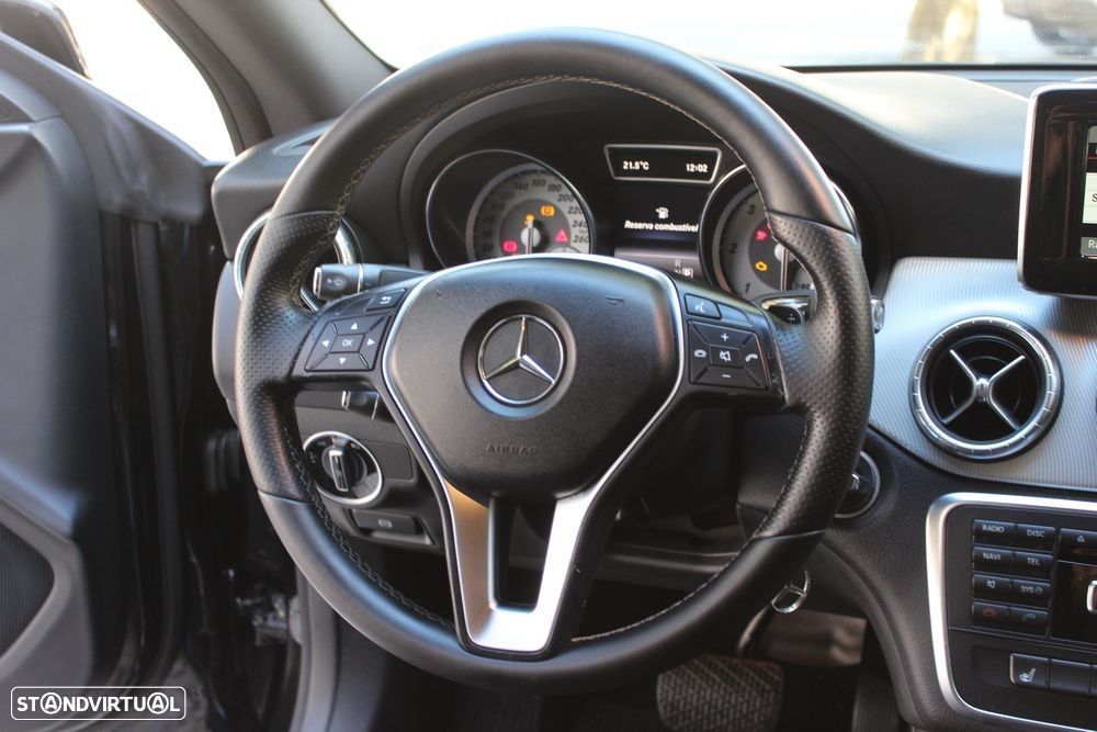 Mercedes-Benz CLA 220 CDI Urban Aut. - 19