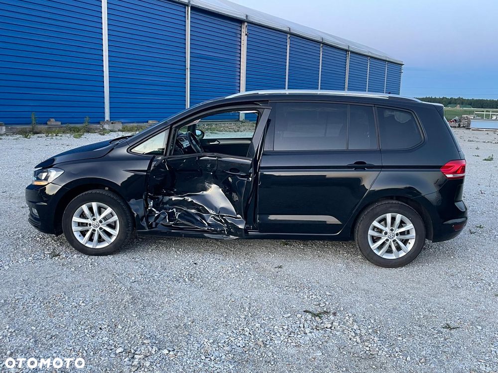 Volkswagen Touran 1.6 TDI SCR BlueMotion Technology Comfortline - 6