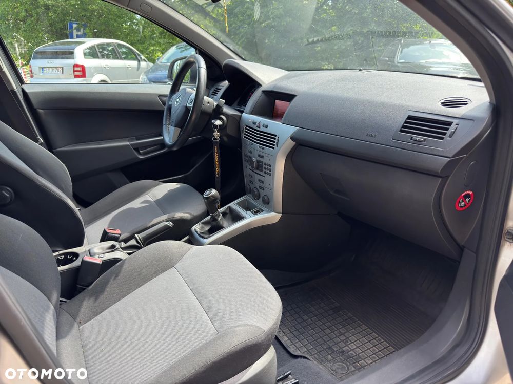Opel Astra - 9