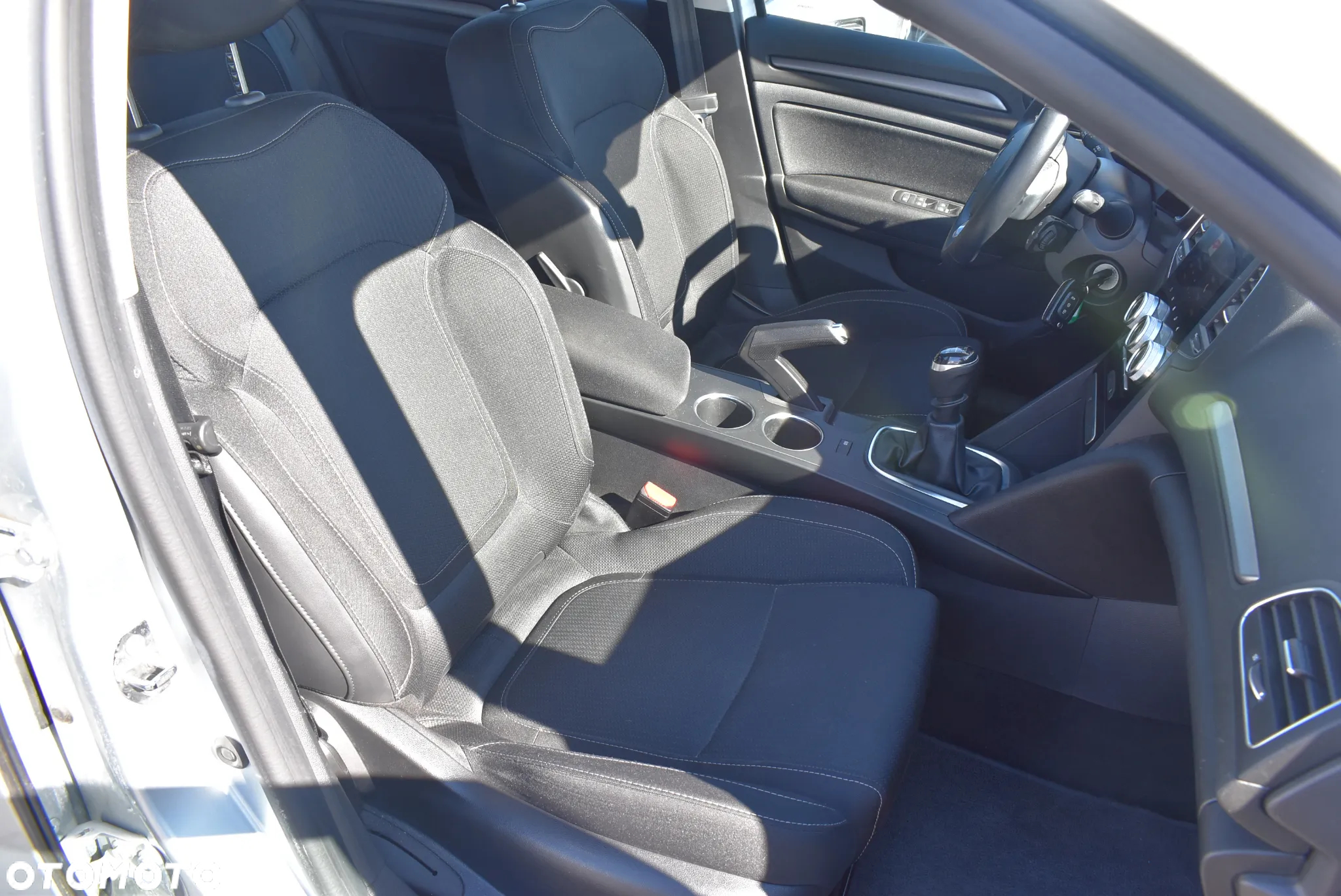 Renault Megane 1.3 TCe FAP Zen - 22