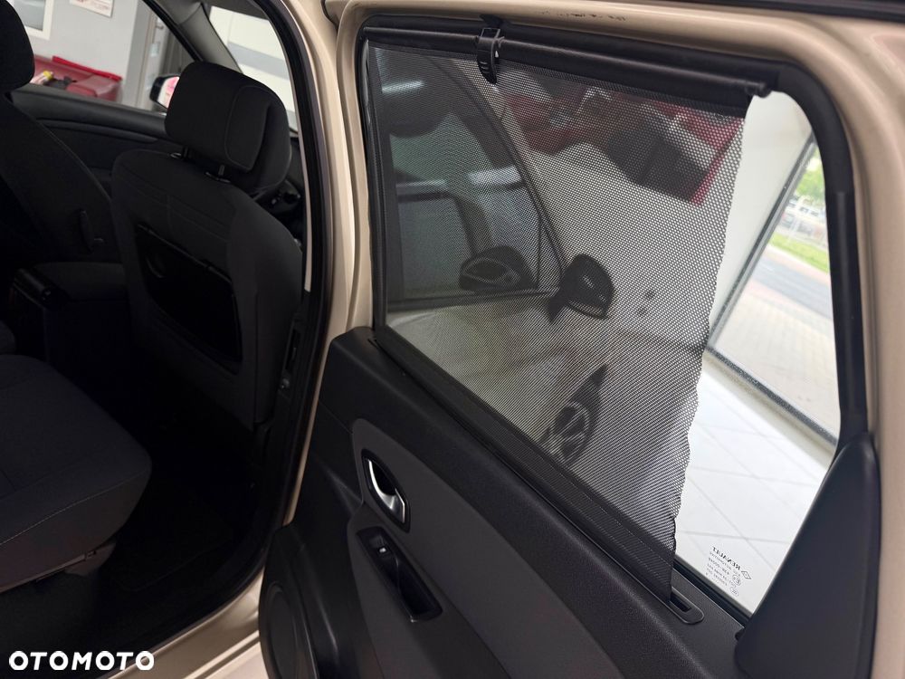 Renault Scenic - 32